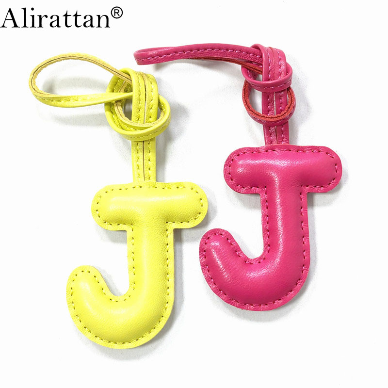 Monogram Keychain Leather - アリラタン 新トレンド 英語文字 J チャーム アクセサリー